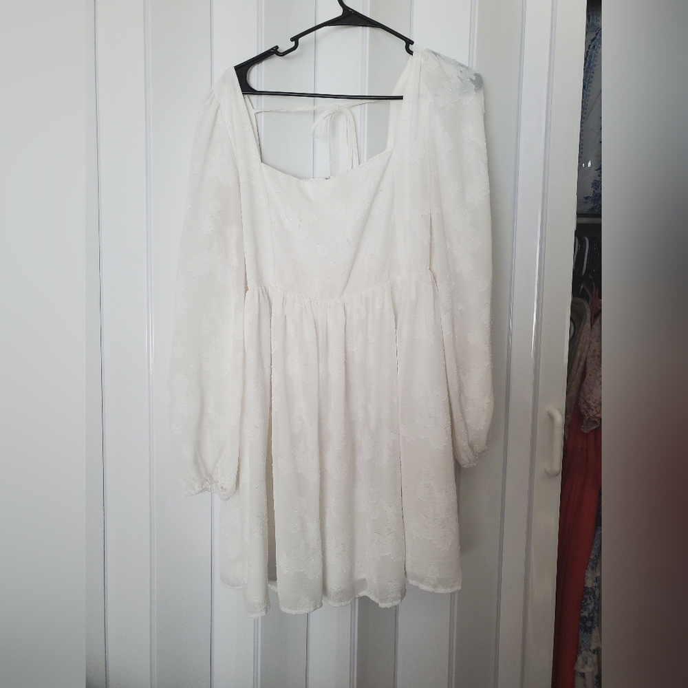 Altar'd State White Square-Neck Babydoll Tunic with Puff Sleeves